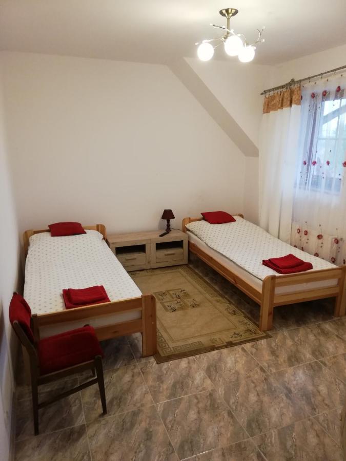 Potok 5 Hotel Zloczew Eksteriør billede